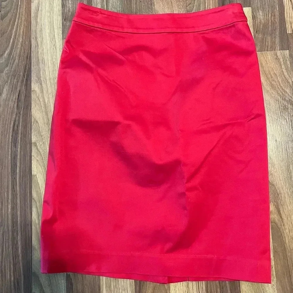 Pencil skirt